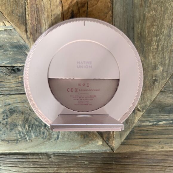 Native Union Wireless Charging Dock | Rose - Picture 6 of 11